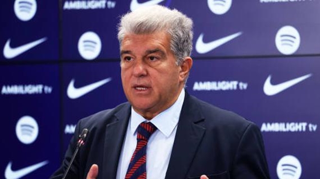 Barcelona và cơ hội vàng bị bỏ lỡ: Vì sao Nico Williams vẫn chưa cập bến Camp Nou?