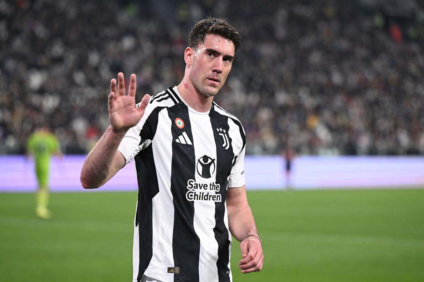 Vị thế chông chênh của Dusan Vlahovic tại Juventus: Từ thần đồng đến bến bờ chia ly?