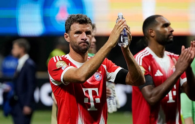 Huyền thoại Thomas Müller chia tay Bayern Munich sau 25 năm cống hiến