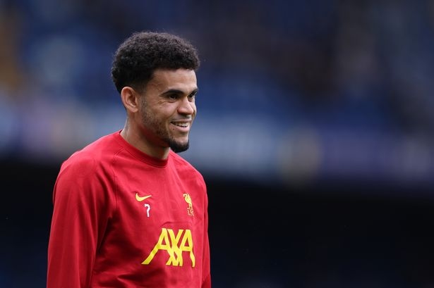 Barcelona chiêu mộ Marcus Rashford, tạm dừng thương vụ Luis Diaz